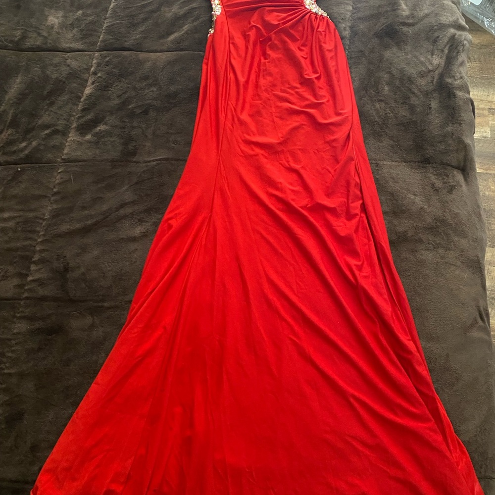 Elegant Red Gown for Prom or Ball